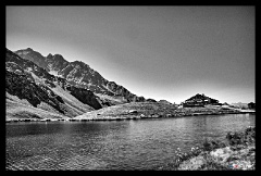 DSC 5585 6 7  HDR created and tone mapped with easyHDR 3.15.1: [1] DSC_5586.NEF, [2] DSC_5587.NEF